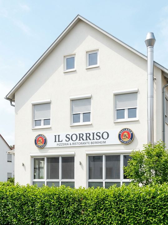 Fassadenbeschriftung für die Pizzeria Il Sorriso